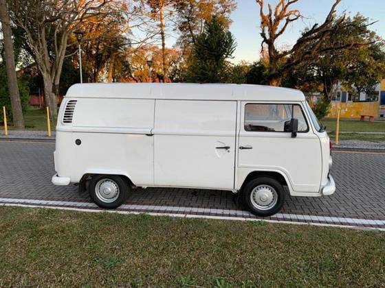 VOLKSWAGEN KOMBI 1.4 MI STD 8V FLEX 3P MANUAL